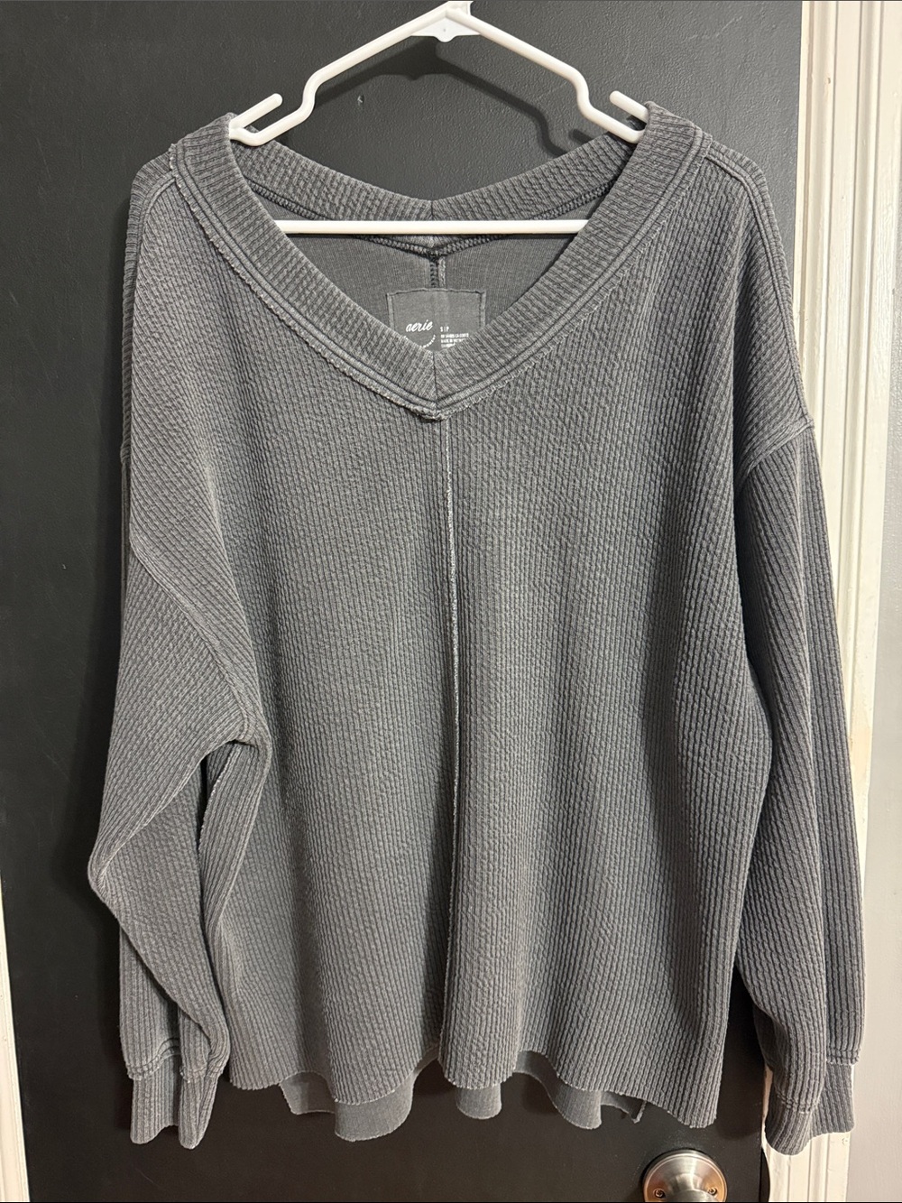 aerie Wonder Textured V-Neck Sweater Size: S Oversized